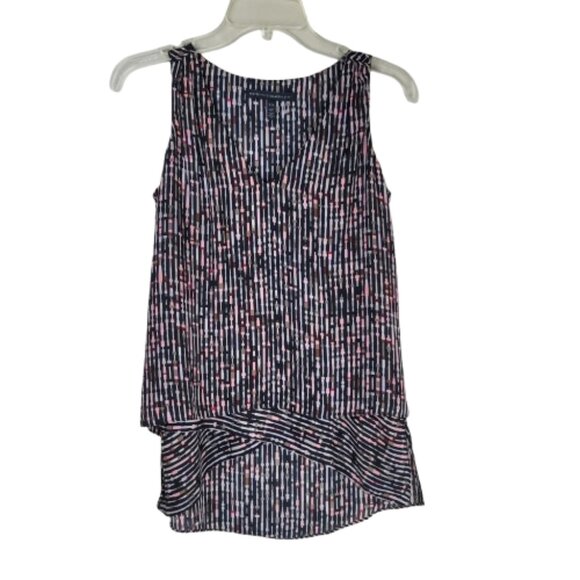 White House Black Market Multi Layer Sleeveless Blouse Top - Picture 3 of 10